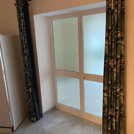 Апартаменты Modern Large Меллиеха